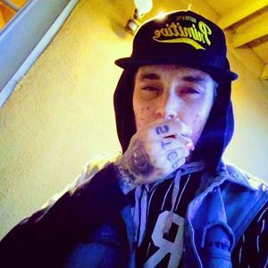 Meet your Posher, Cameron